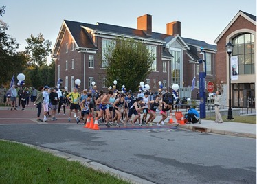 people running in an Oxford College race